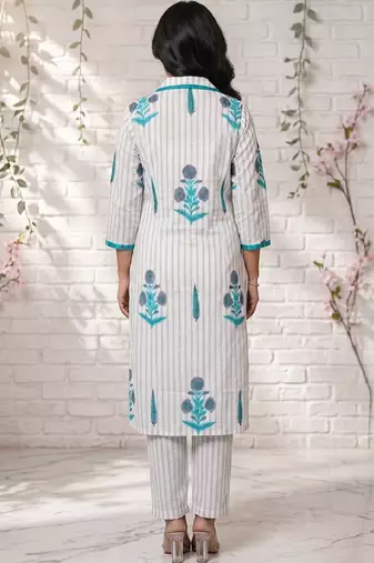 Women Striped Regular Kurta with Trousers