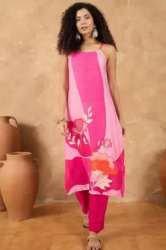 Women Spaghetti strap floral kurta with trousers