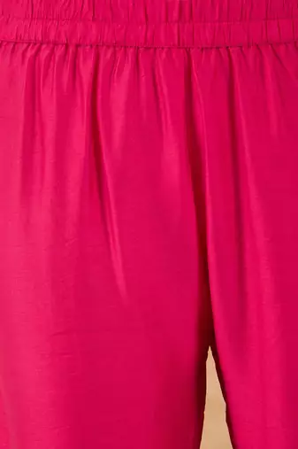 Women Spaghetti strap floral kurta with trousers