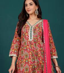 Women Floral Printed Regular Kurta with Dhoti Pants & With Dupatta