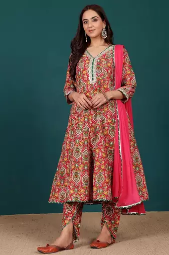 Women Floral Printed Regular Kurta with Dhoti Pants & With Dupatta