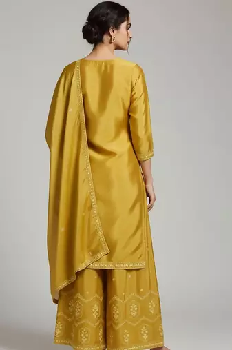 Women Ethnic Motifs Embroidered Regular Thread Work Silk Crepe Kurta with Palazzos & With Dupatta