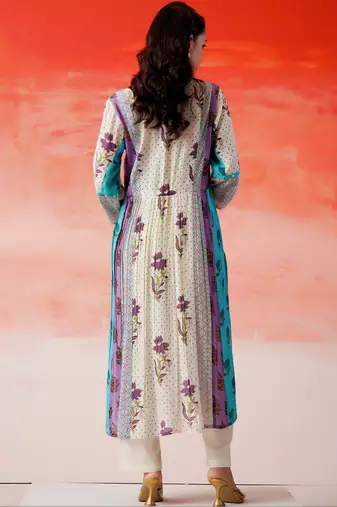Women Floral Printed Angrakha Kurta with Trousers
