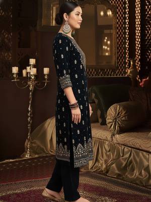 Women Ethnic Motifs Embroidered Thread Work Velvet Kurta Trousers With Dupatta 3