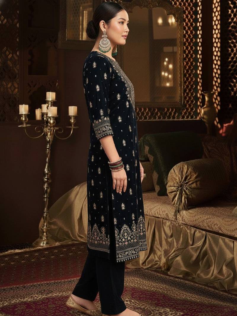 Women Ethnic Motifs Embroidered Thread Work Velvet Kurta Trousers With Dupatta