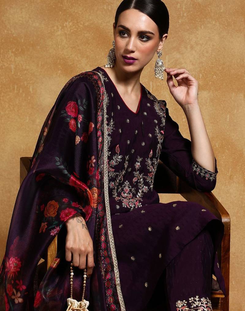 Women Floral Embroidered Regular Kurta with Trousers & With Dupatta
