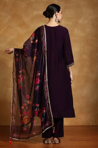 Women Floral Embroidered Regular Kurta with Trousers & With Dupatta