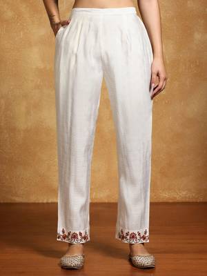 Women Floral Embroidered Regular Thread Work Kurta with Trousers & With Dupatta 5