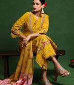 Women Floral Embroidered Regular Thread Work Pure Cotton Kurta with Trousers & With Dupatta
