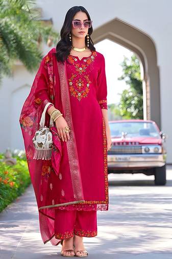 Women Floral Embroidered Regular Thread Work Kurta with Trousers & With Dupatta
