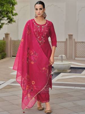 Floral Embroidered Thread Work Straight Kurta With Trousers And Dupatta 1