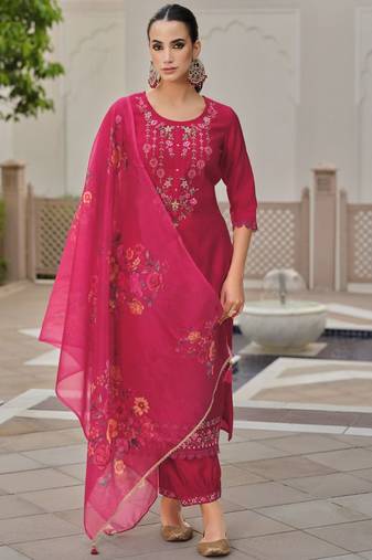 Floral Embroidered Thread Work Straight Kurta With Trousers And Dupatta