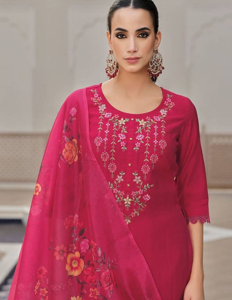 Floral Embroidered Thread Work Straight Kurta With Trousers And Dupatta