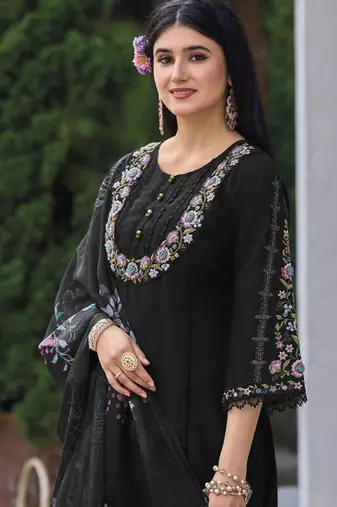 Floral Embroidered Thread Work Pure Cotton Straight Kurta With Trouser And Dupatta