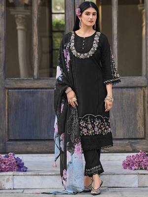 Floral Embroidered Thread Work Pure Cotton Straight Kurta With Trouser And Dupatta 3
