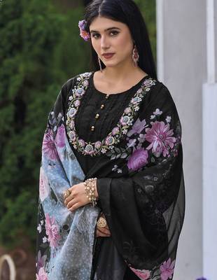 Floral Embroidered Thread Work Pure Cotton Straight Kurta With Trouser And Dupatta 4