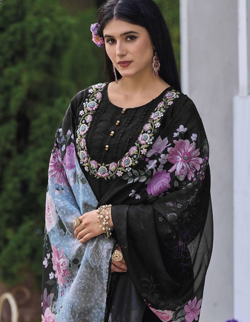 Floral Embroidered Thread Work Pure Cotton Straight Kurta With Trouser And Dupatta