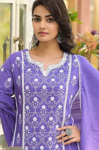 Floral Embroidered Notch Neck Pure Cotton Kurta With Trousers & Dupatta