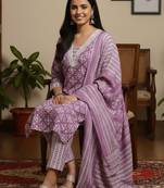 Ethnic Motifs Printed Square Neck Straight Kurta With Trousers & Dupatta