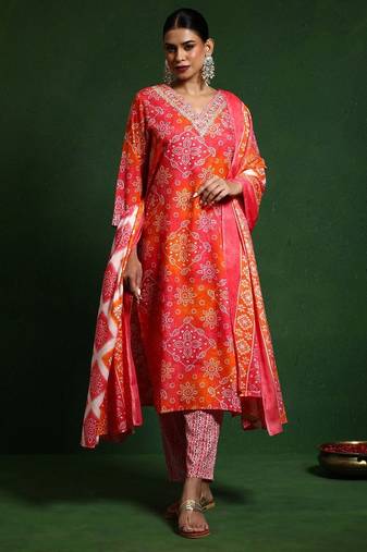 Bandhani Printed V-Neck Kurta With Trouser & Dupatta