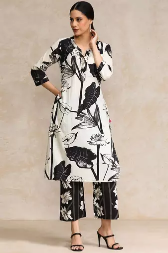 Women Floral Printed Regular Pure Cotton Kurta with Trousers