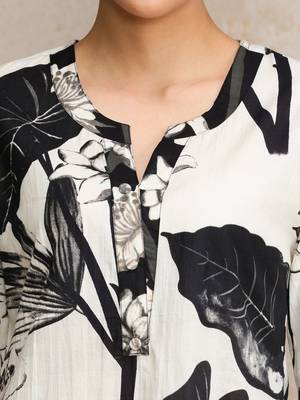 Women Floral Printed Regular Pure Cotton Kurta with Trousers 3