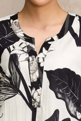 Women Floral Printed Regular Pure Cotton Kurta with Trousers
