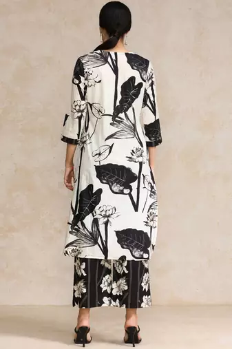 Women Floral Printed Regular Pure Cotton Kurta with Trousers