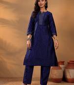 Women Regular Kurta with Trousers