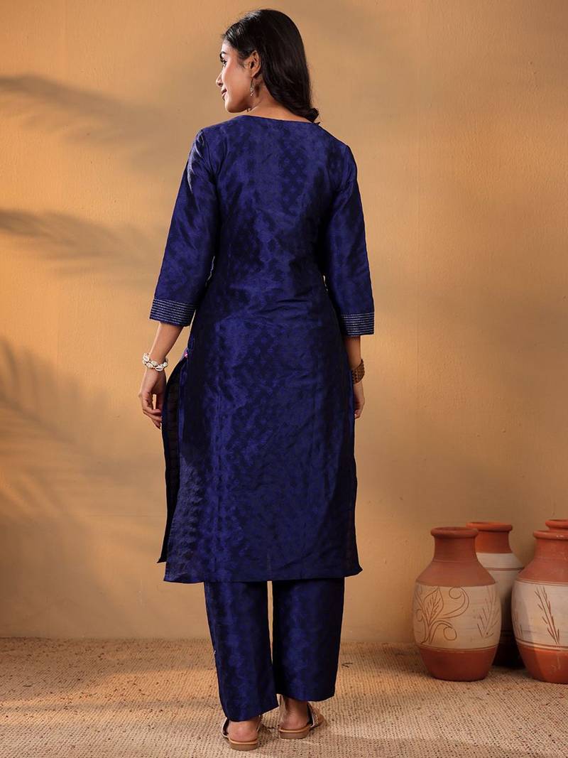 Women Regular Kurta with Trousers