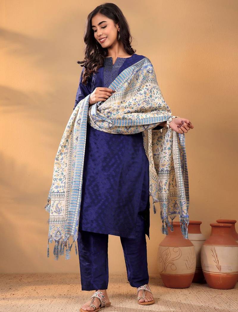 Women Regular Kurta with Trousers