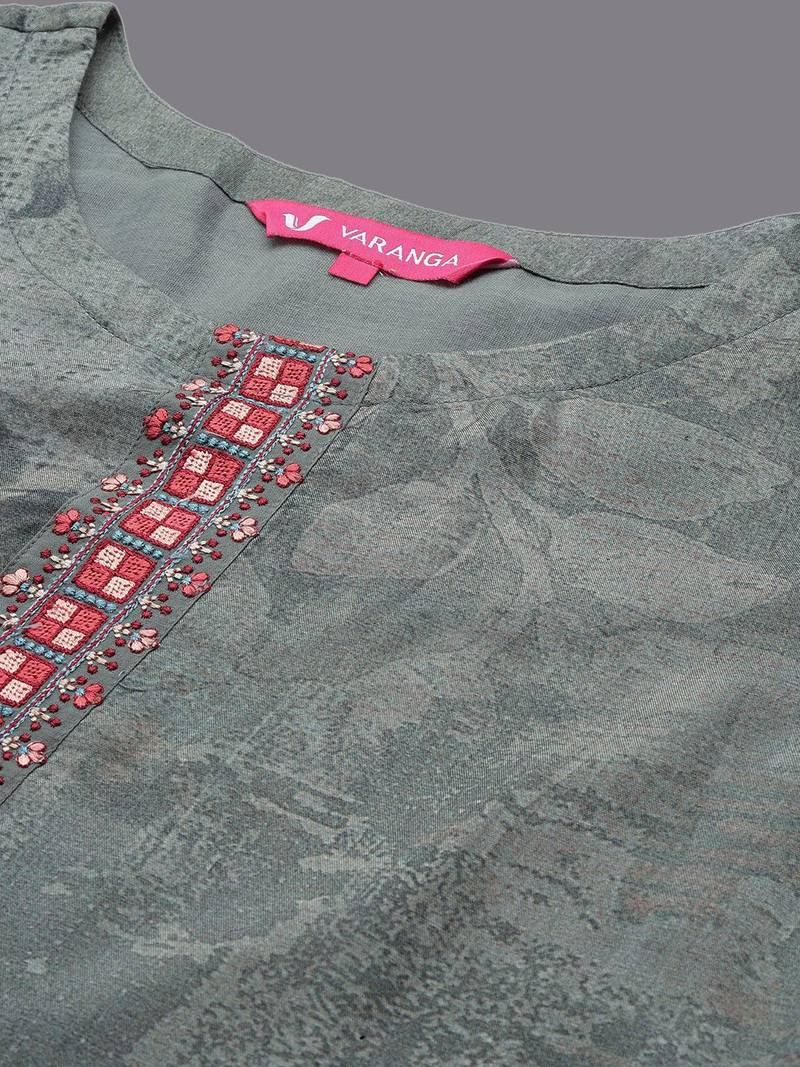 Floral Printed Thread Work Straight Kurta With Trouser & Dupatta