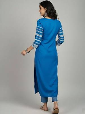 Women Ethnic Motifs Regular Thread Work Kurta with Trousers 4