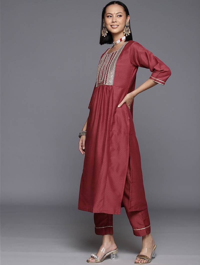 Women Yoke Design Sequinned Kurta with Trousers & With Dupatta