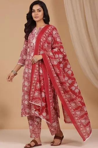Women Floral Printed Regular Kurta with Trousers & With Dupatta