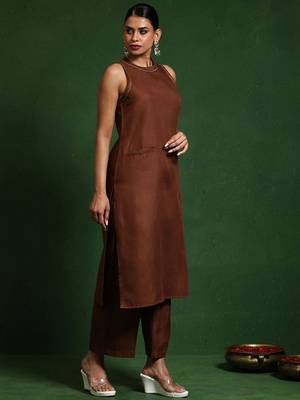 Women Solid Kurta with Palazzos 3