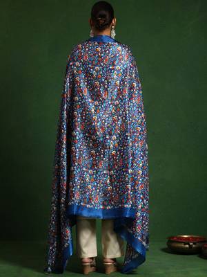 Embroidered Thread Work Mandarin Collar Straight Kurta with Trousers & Dupatta 4