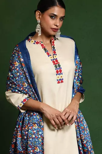 Embroidered Thread Work Mandarin Collar Straight Kurta with Trousers & Dupatta