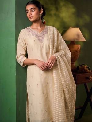 Women Ethnic Motifs Embroidered Regular Thread Work Kurta with Trousers & With Dupatta 2