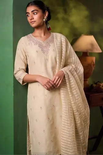 Women Ethnic Motifs Embroidered Regular Thread Work Kurta with Trousers & With Dupatta