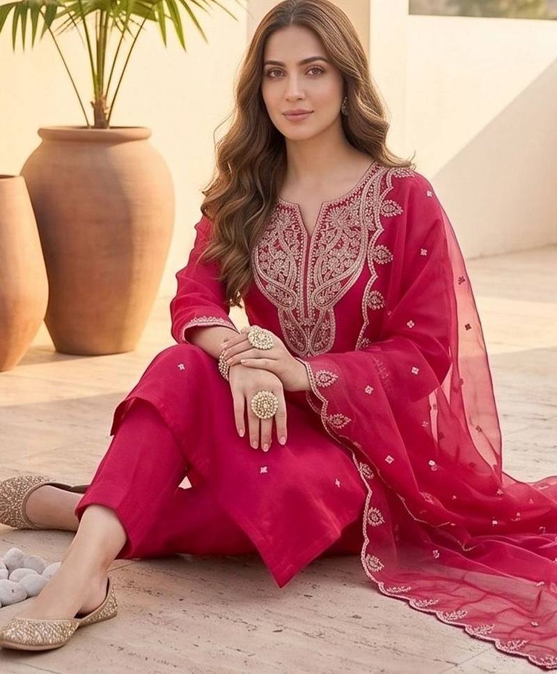 Women Ethnic Motifs Embroidered Regular Thread Work Kurta with Trousers & With Dupatta