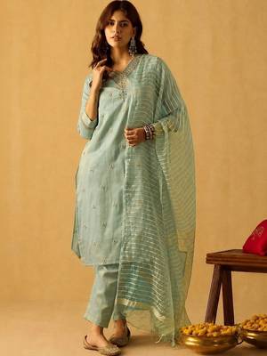 Women Ethnic Motifs Embroidered Regular Thread Work Kurta with Trousers & With Dupatta 1