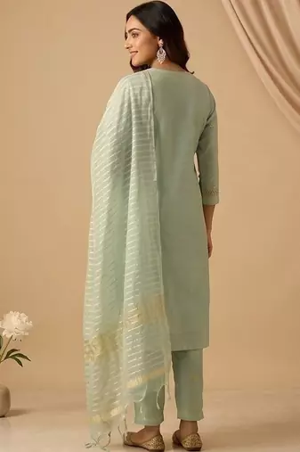 Women Ethnic Motifs Embroidered Regular Thread Work Kurta with Trousers & With Dupatta