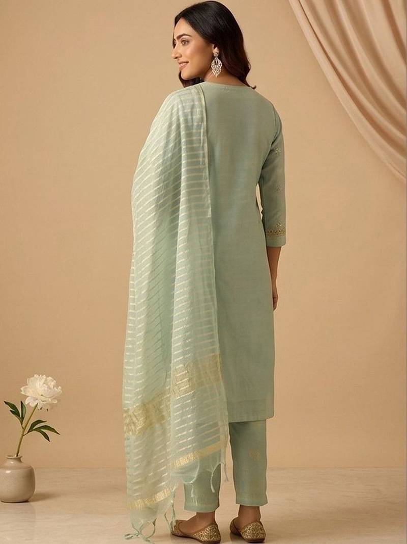 Women Ethnic Motifs Embroidered Regular Thread Work Kurta with Trousers & With Dupatta