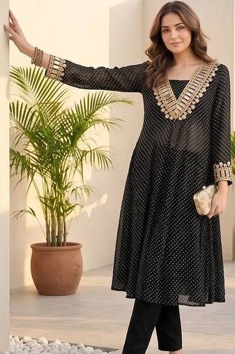 women bandhani printed regular kurta with trousers