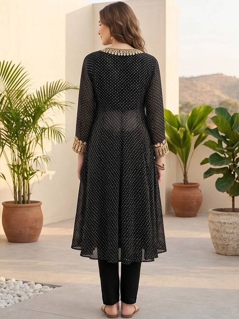 Women Bandhani Printed Regular Kurta with Trousers