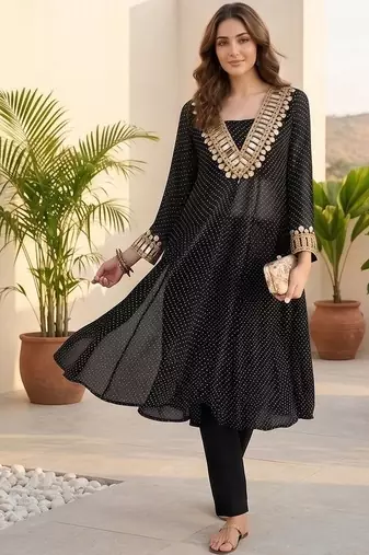 Women Bandhani Printed Regular Kurta with Trousers