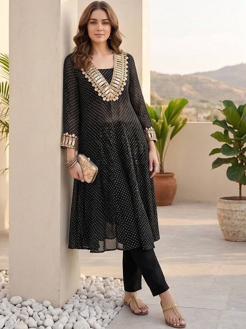 Women Bandhani Printed Regular Kurta with Trousers