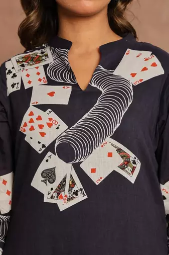 Women Printed Regular Kurta with Trousers