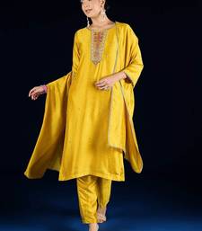 Floral Yoke Design Beads & Stones Straight Kurta With Trousers & Dupatta